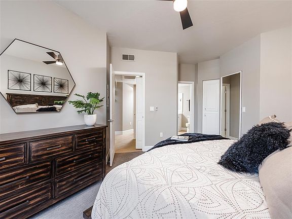 2nd image of 6633 E Greenway Pkwy #1034