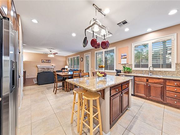 5th image of 38098 Clear Creek St