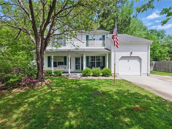 1226 Woods Way, Chesapeake, VA 23323