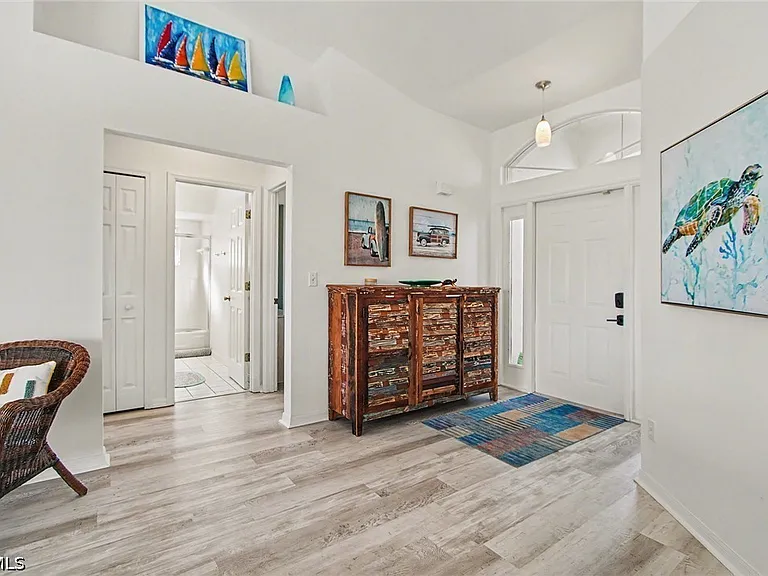 1308 SE 21st Ter — Photo 5