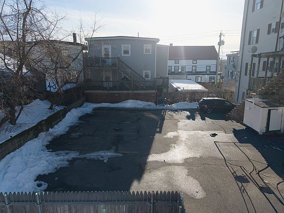 4th image of 144 Choate St