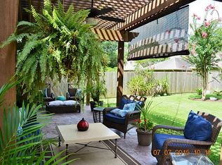 14322 Sun Harbor Dr, Houston, TX 77062