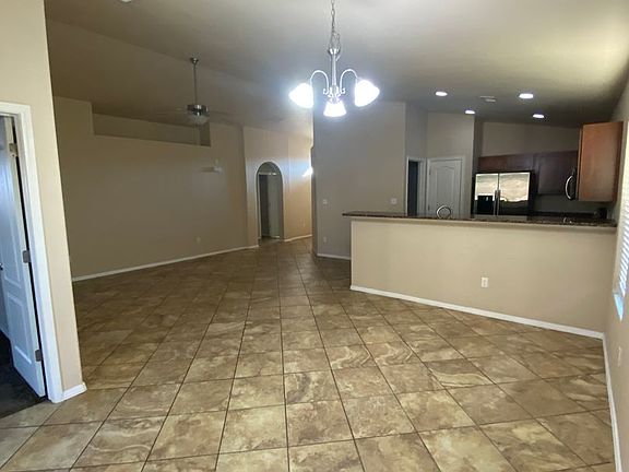 4th image of 2523 Prado Del Sol Ave