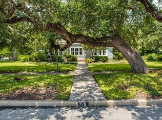775 Estes Ave, Alamo Heights, TX 78209