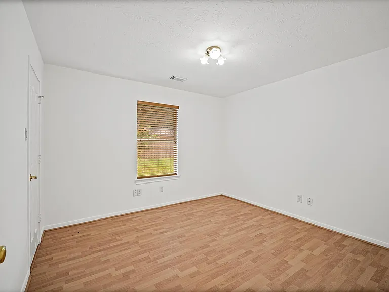 26115 Cypresswood Dr — Photo 18