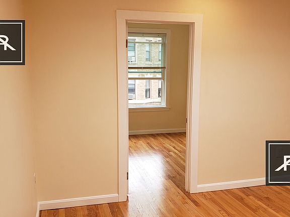 4th image of 196 Kelton St #3