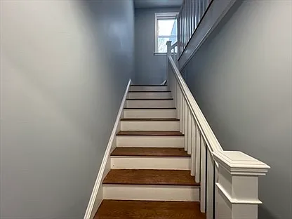 29 Newton Pl #2 — Photo 17