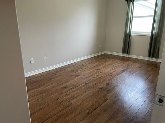 4th image of 6928 Ailanthus Ave #303
