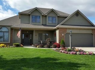 1506 Bell Brook Blvd, Bluffton, IN 46714