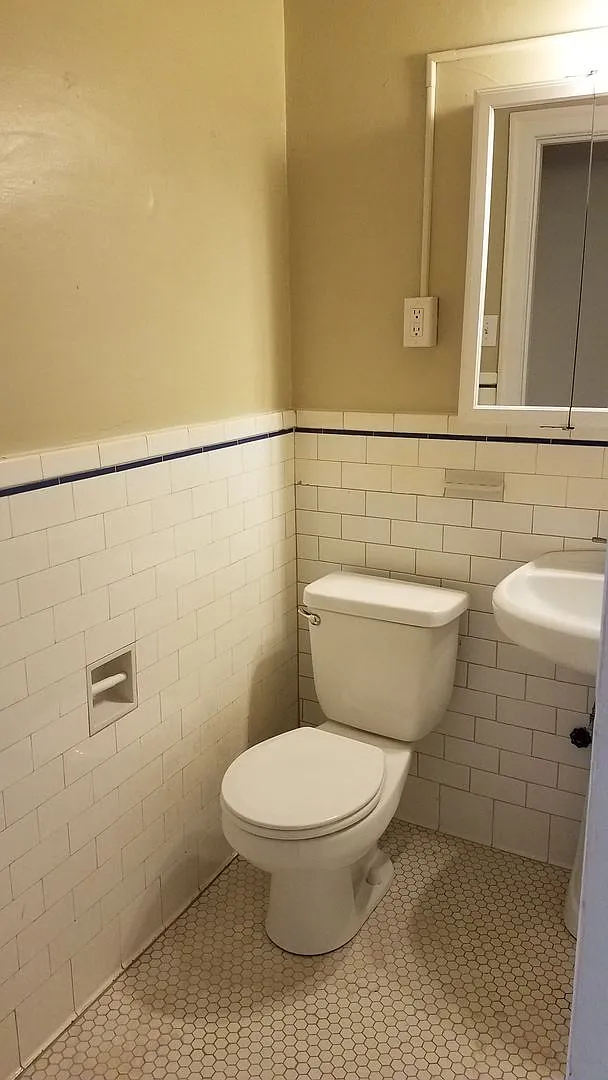 Capitol Building Apartments — Photo 4