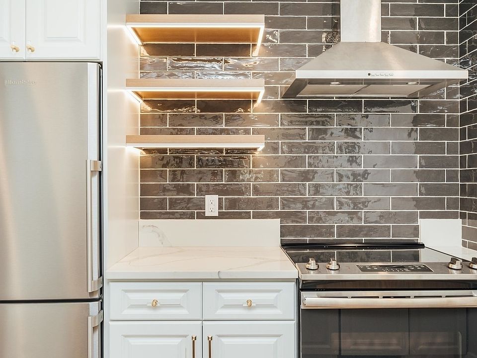 1st image of 115 Stanwix St #338