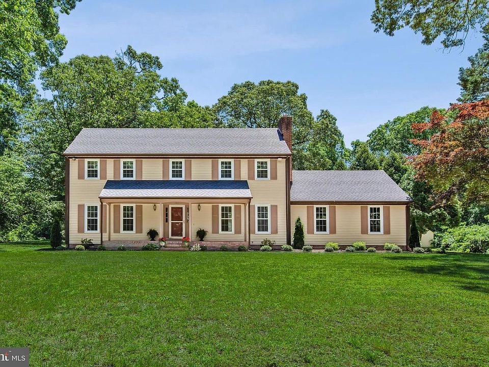 1st image of 1011 Hinman Ln