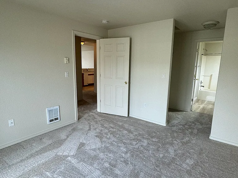 1997 SW Canyon Dr #1997 — Photo 13