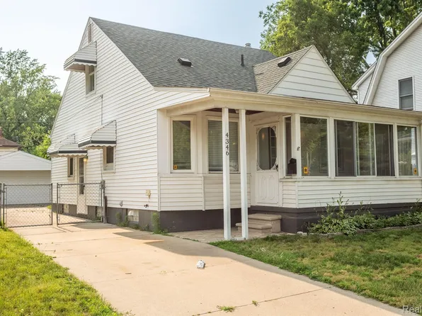 4346 Biddle St, Wayne, MI 48184