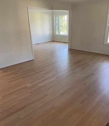4th image of 3611 Deerberry Ct