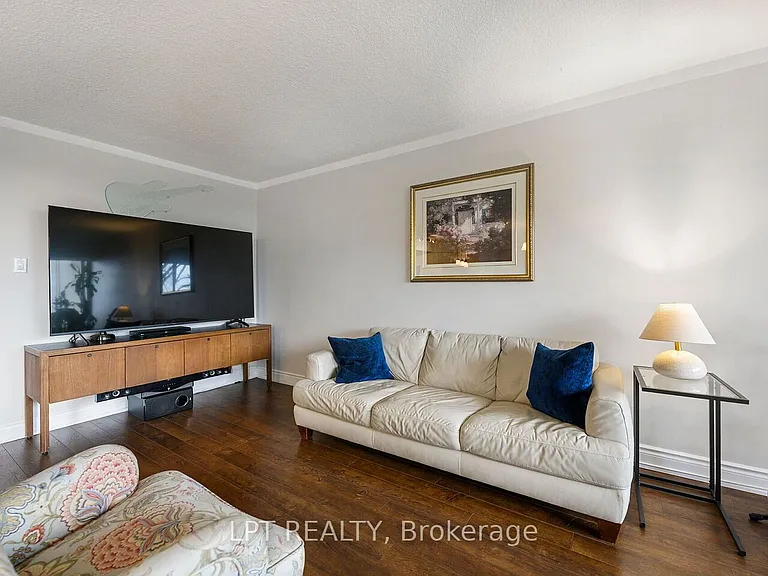 1300 Marlborough Ct #534 — Photo 15