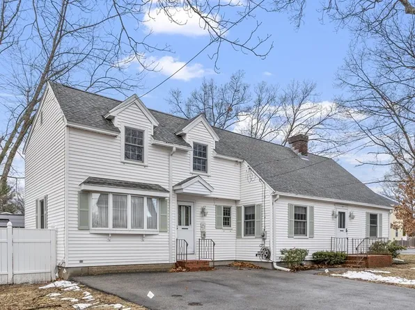 10 Cypress St, Chelmsford, MA 01824