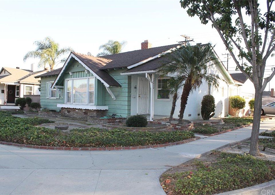 1st image of 18054 Canehill Ave