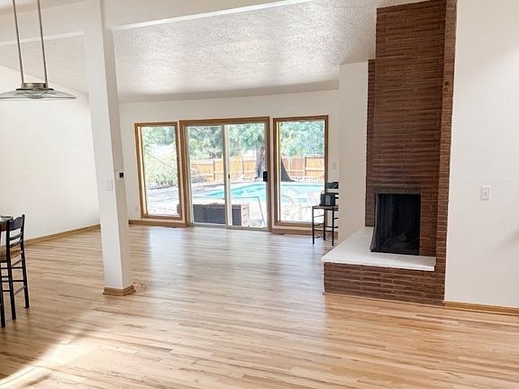4th image of 5535 SW 53rd Ave