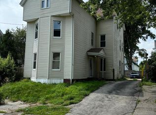 44 Summer St, Lewiston, ME 04240
