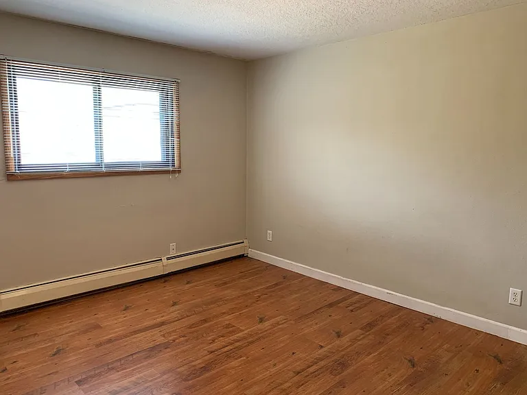 College Park Apartments — Photo 103