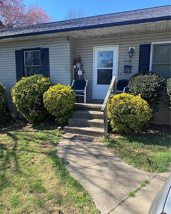 1st image of 2400 NW Druid Hills Dr