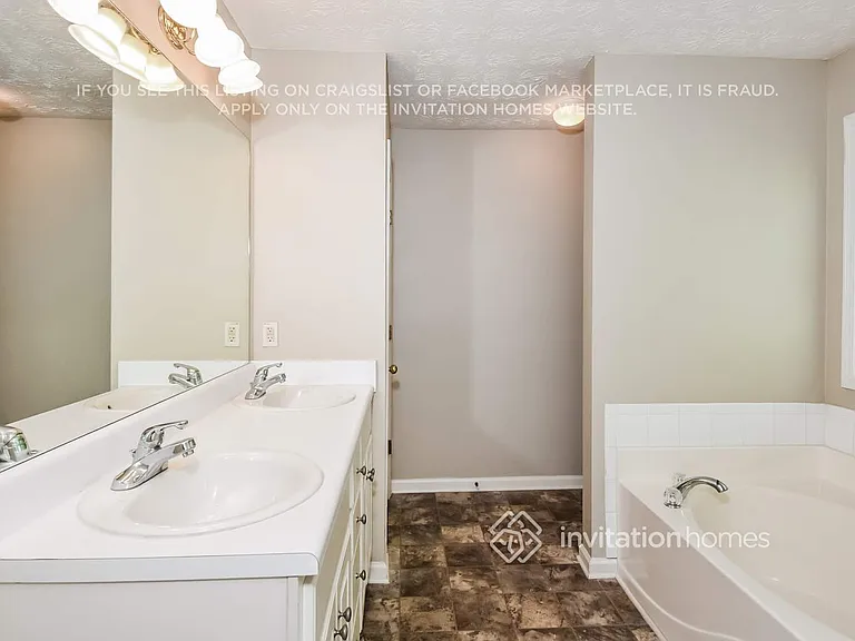 2802 Wynhaven Oaks Way — Photo 14