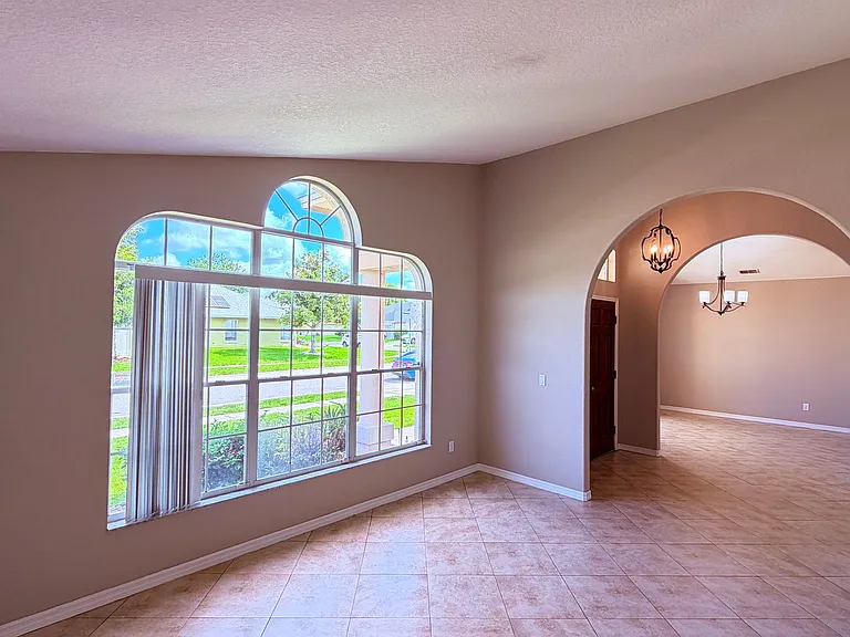 12424 Wilcox Ct — Photo 6