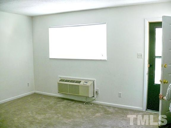 3rd image of 130 S Estes Dr Building J