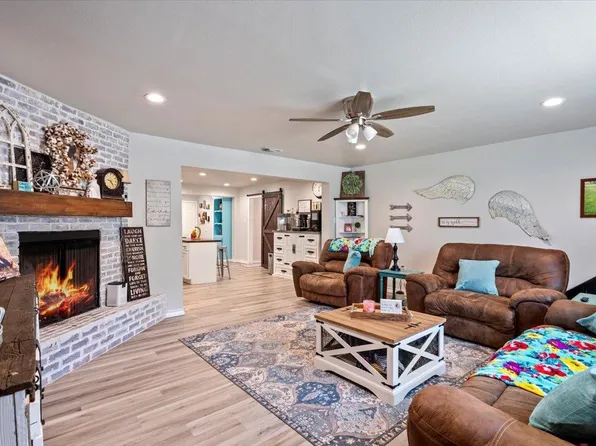 522 Double U Dr, Levelland, TX 79336