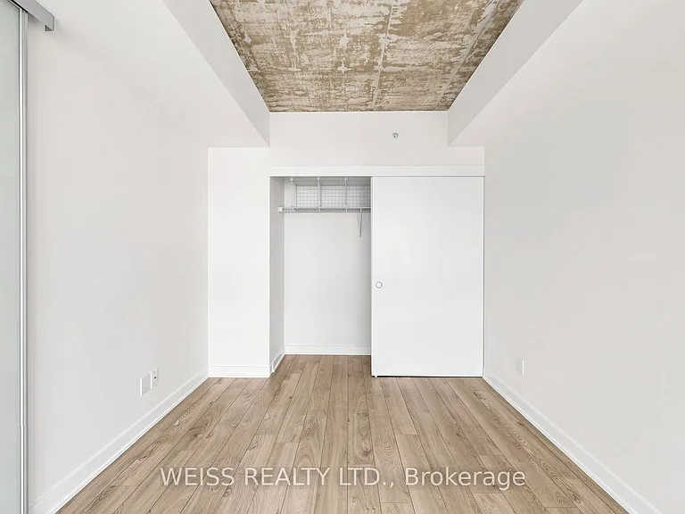 185 Roehampton Ave #520 — Photo 20