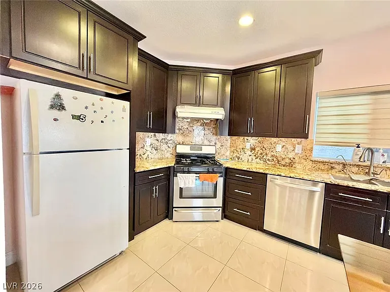 7957 Sky Birch Ct — Photo 9