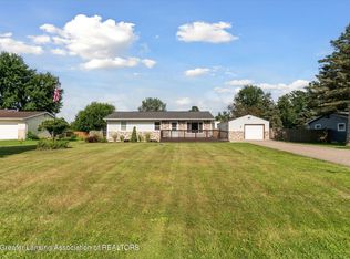 3859 Delano Dr, Eaton Rapids, MI 48827
