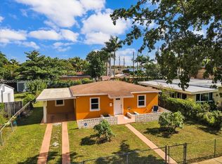 735 NW 127th St, North Miami, FL 33168