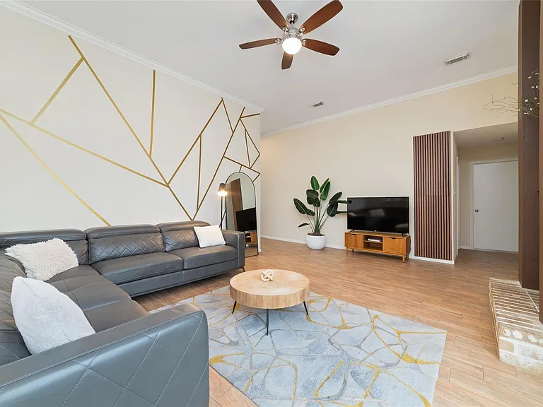 36 N Rain Forest Ct — Photo 7