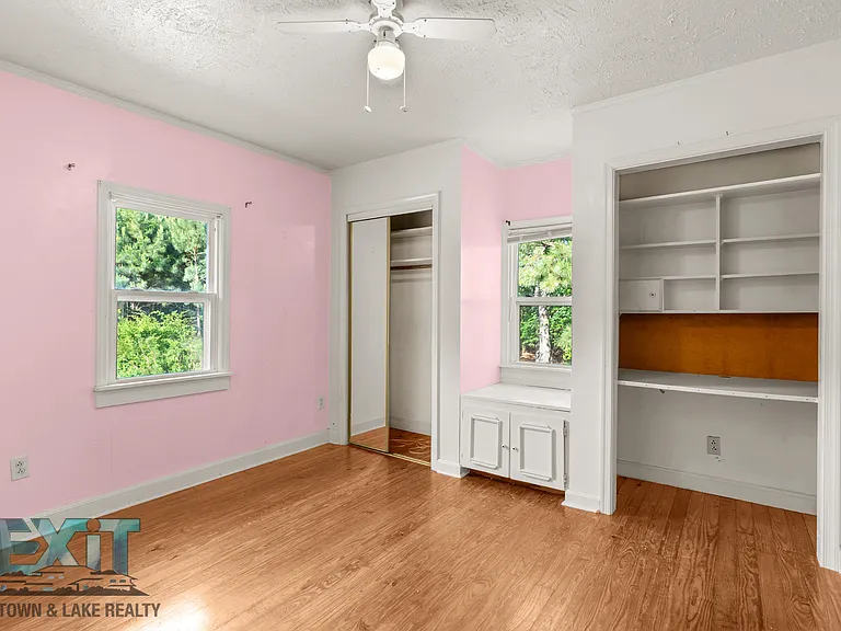 440 Thompson St — Photo 19
