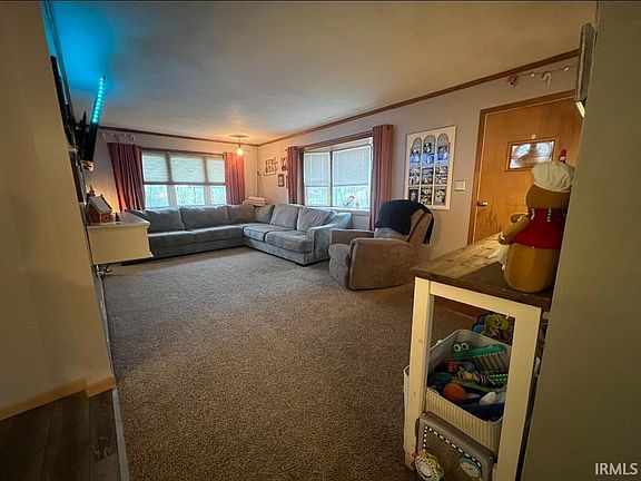 4th image of 101 Orchard Hl