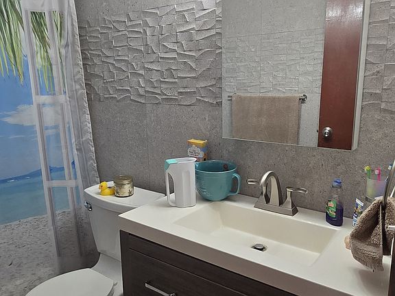 5th image of Urb Villa Asturias 30 27 Calle Pravia