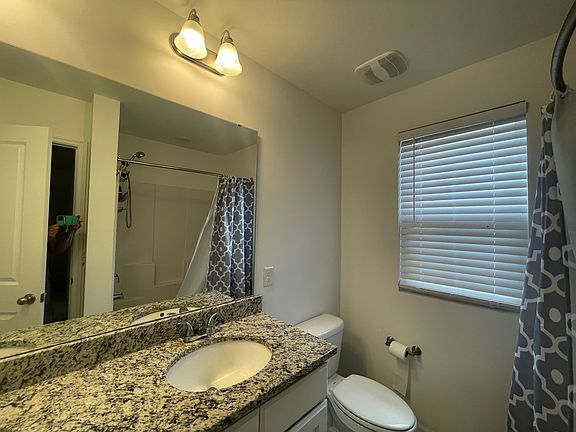 5th image of 152 Spencer Cir