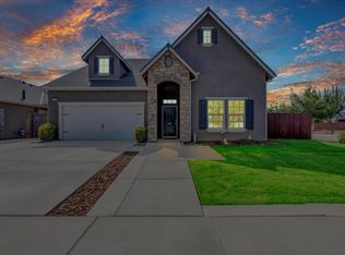 2283 W Andrew Ln, Hanford, CA 93230
