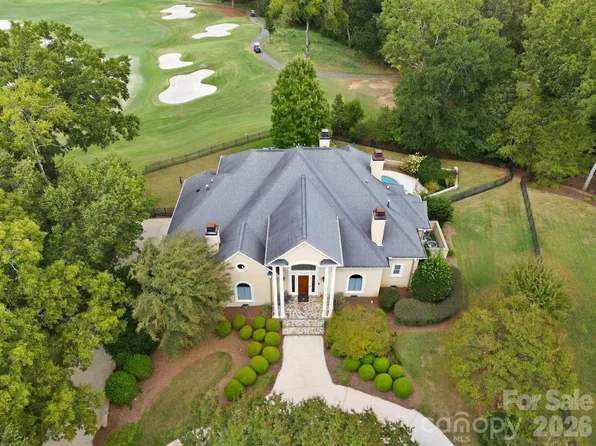 6719 Seton House Ln, Charlotte, NC 28277