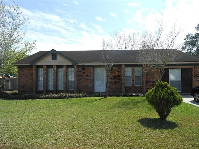 1st image of 303 Portsmouth Dr