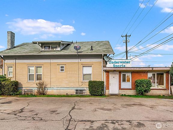 5th image of 10531 Aurora Avenue N