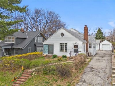 940 W 34th St, Kansas City, MO, 64111