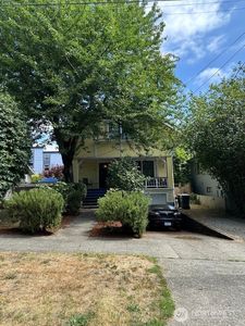 3636 Greenwood Avenue N, Seattle, WA, 98103
