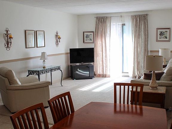 2nd image of 85 Commons Dr Unit 102