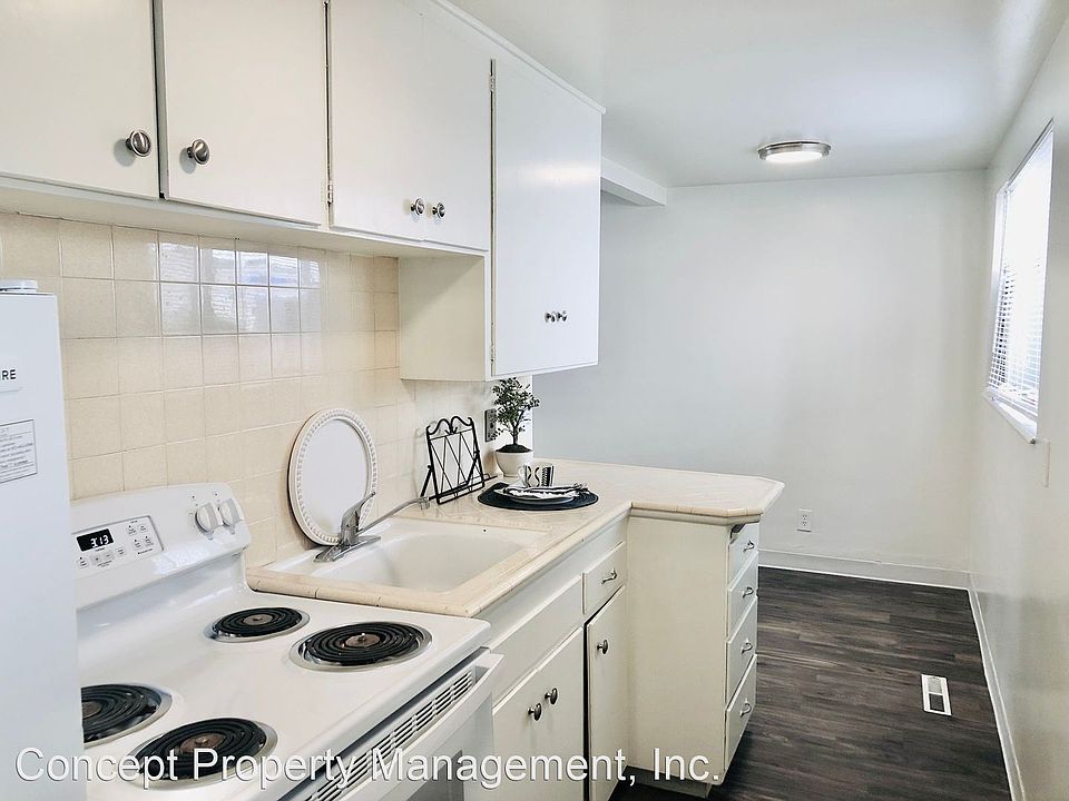 1st image of 227 N E St #13217655