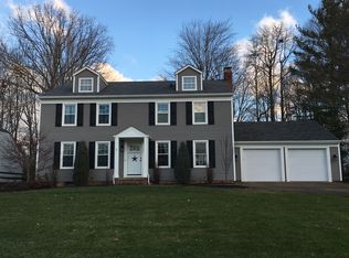 34461 S Side Park Dr, Solon, OH 44139