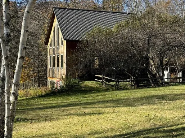 2459 W County Rd, Calais, VT 05648