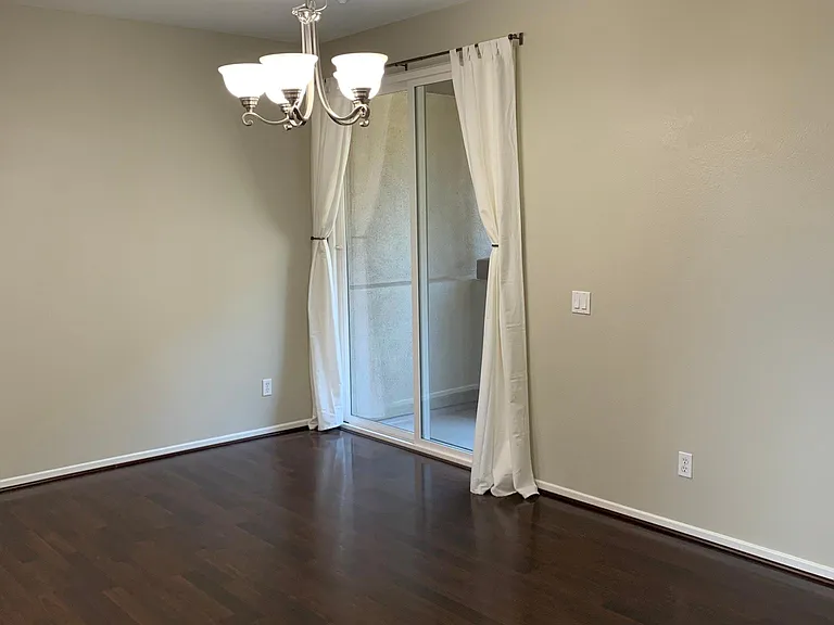 16956 Laurel Hill Ln — Photo 6